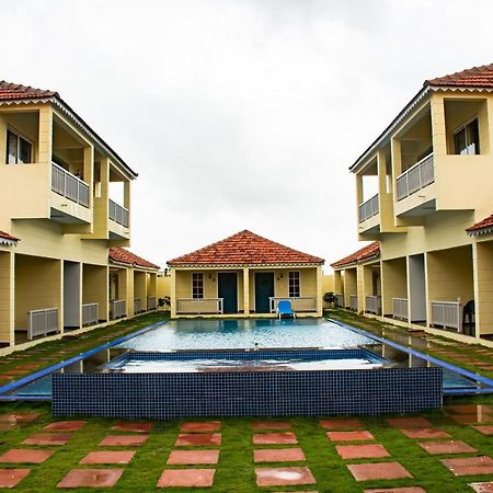 The Village Resort Mundra Buitenkant foto