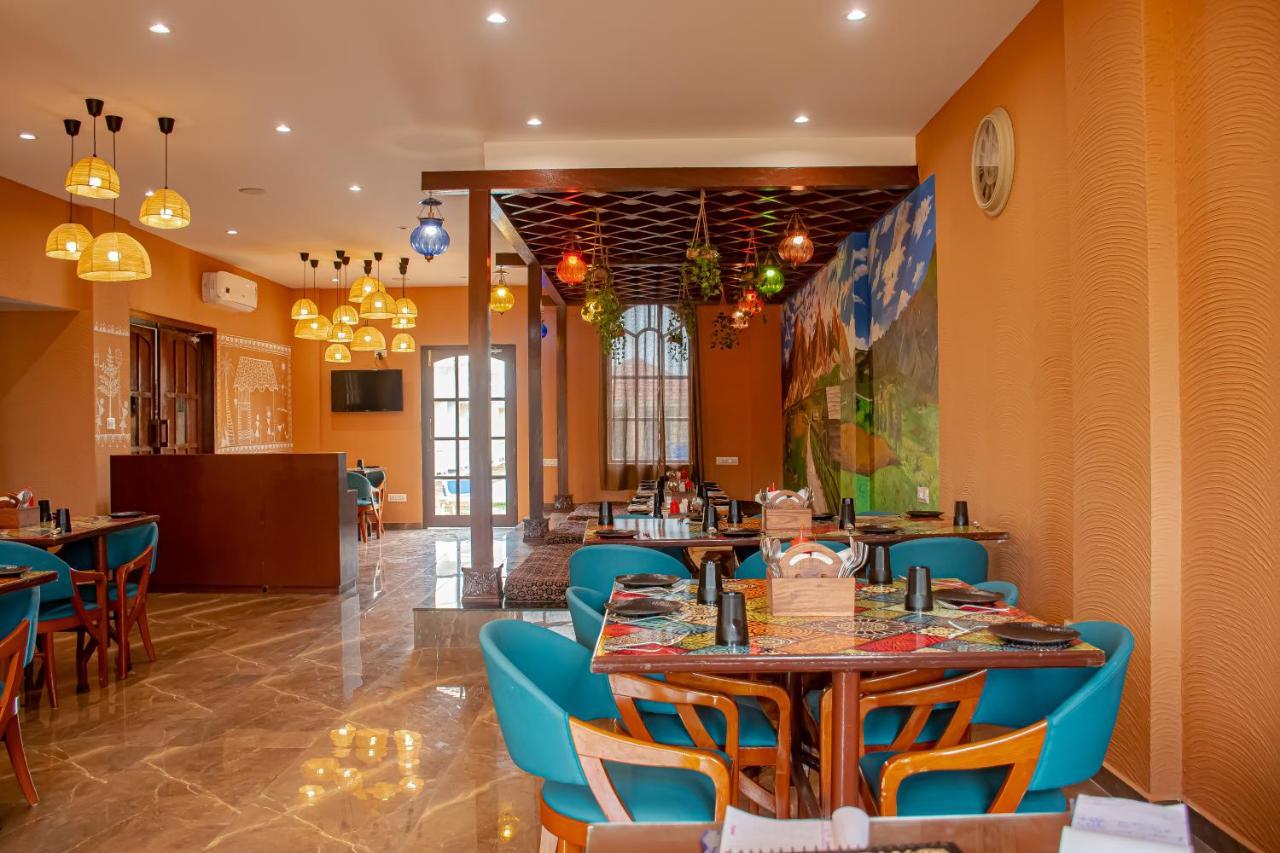 The Village Resort Mundra Buitenkant foto